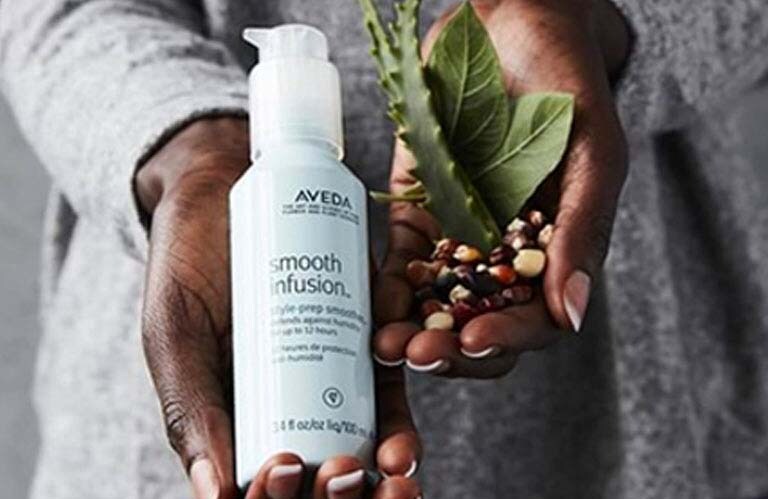 Keep your hair hydrated and reduce frizz all season long with our tried-and-true winter hair care routines.