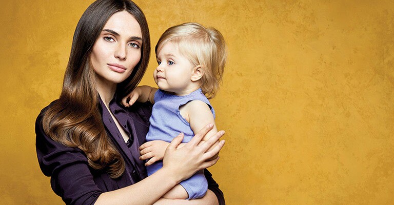Treat Postpartum Hair Thinning With Invati Advanced Aveda